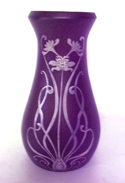 Marsh Marigold Vase 3845